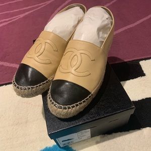 SOLD ! Authentic Chanel leather Espadrille